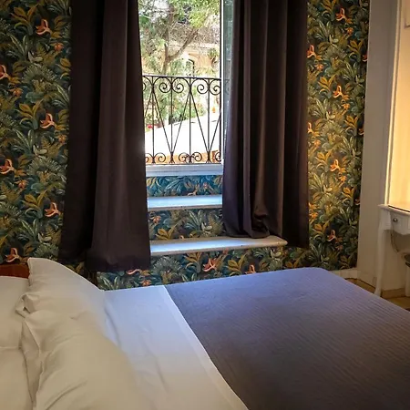 Gallienus Guest house *